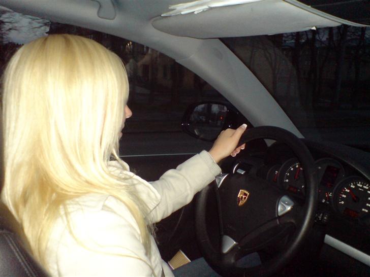 Porsche SOLGT - Konen elsker den bil! billede 9