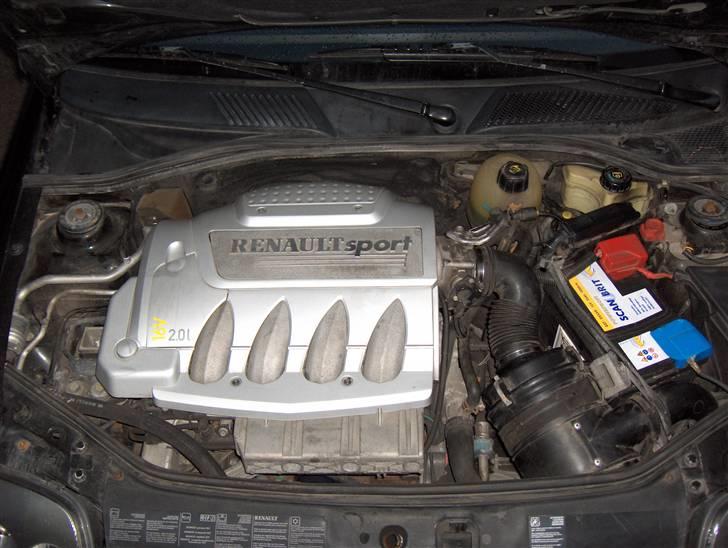 Renault clio2.0 16v sport (solgt) - Den går sgu godt, især efter de 4500 omdrejninger billede 2