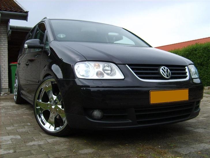 VW Touran Highline (SOLGT) billede 1