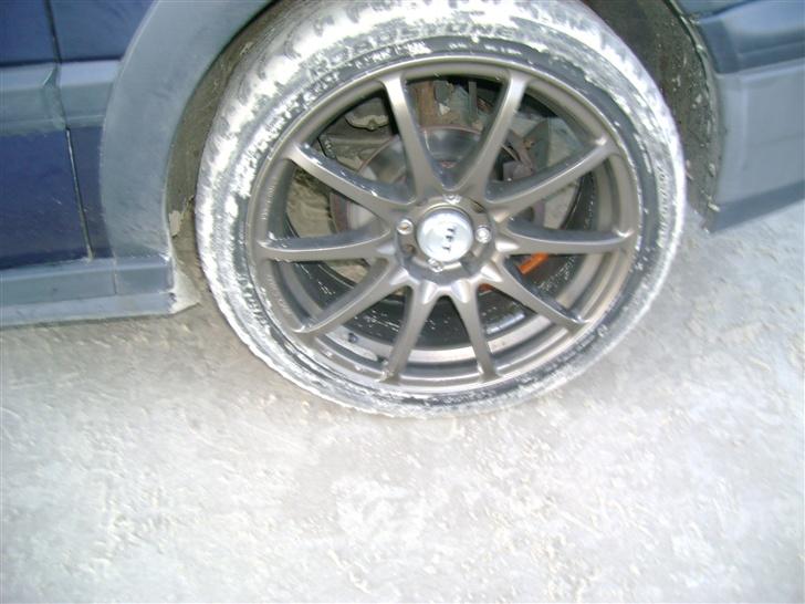 VW Golf III 1.9 GTD (Solgt) - Mine dejlige TFT 17"  De er lidt sandet.. Men de har lige været ude og drifte på stranden i blokhus.  hehe.. :-) billede 6