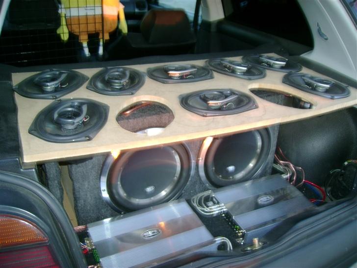 VW Golf III 1.9 GTD (Solgt) - Her ses mit lille anlæg..  :-) billede 9