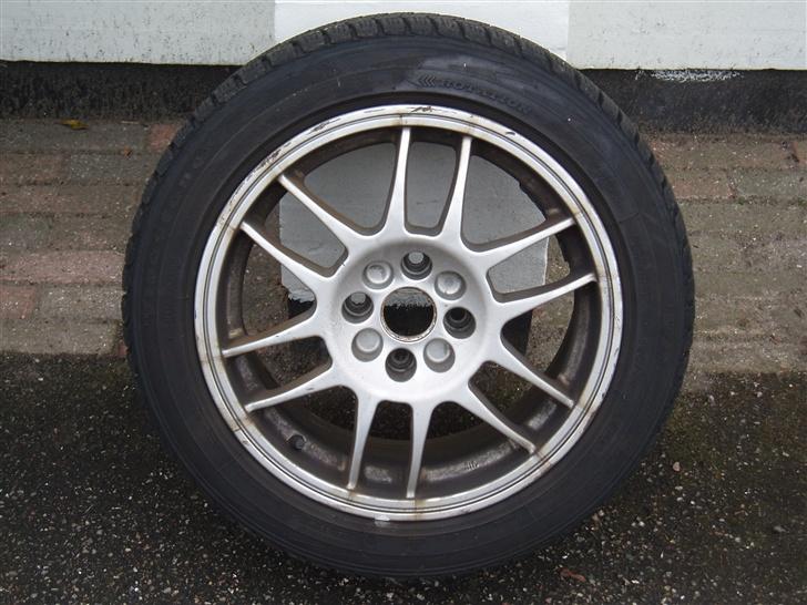 Renault clio2.0 16v sport (solgt) - Oz 15" vinter alu. Bilen var født med de fælge, også reservefælg billede 11