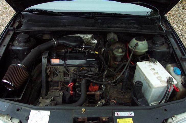 VW Golf 3 *SOLGT* - Vil man frem i flok, skal der stå VW å blok billede 3