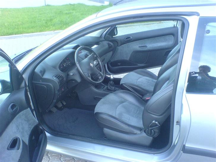 Peugeot 206 XT - 110hk (Smadret) billede 3