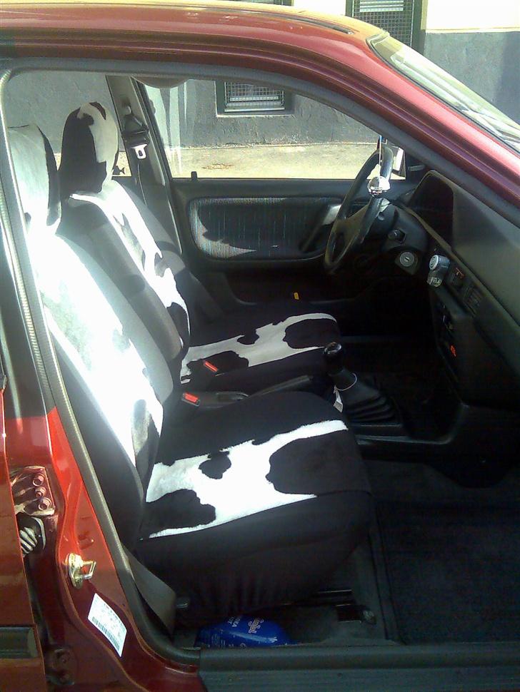 Mazda    323 SOLGT  2011 billede 3