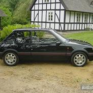 Peugeot 205 GTI 16V