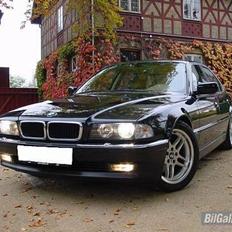 BMW 740