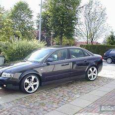 Audi A4 2.5 V6 TDI Quattro