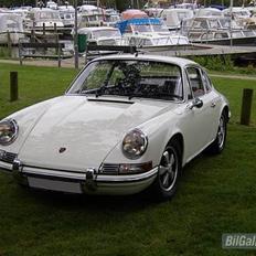 Porsche 911 Karmann Coupé