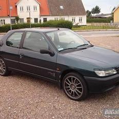 Peugeot 306