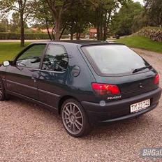 Peugeot 306