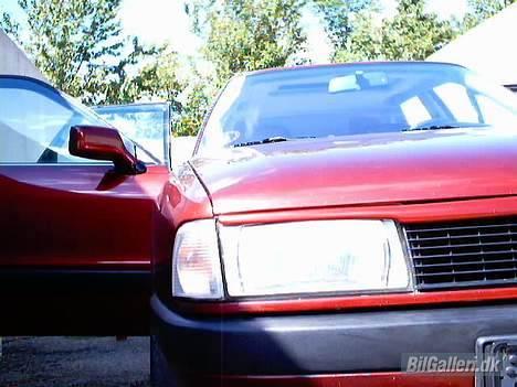 Audi 80 - Set ind i frontlygte billede 2