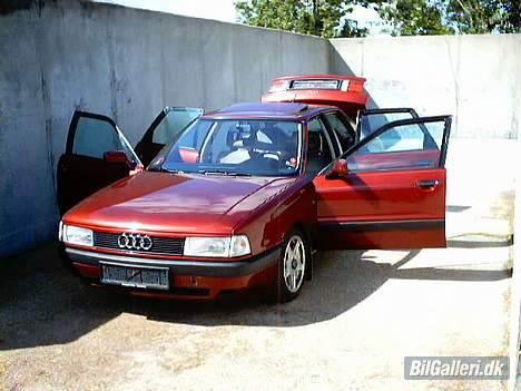 Audi 80 - Set på afstand. billede 3
