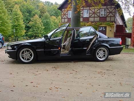 BMW 740 billede 8