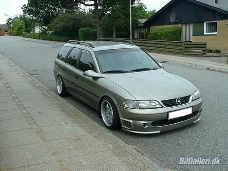 Opel VECTRA B STC *SOLGT* billede 1
