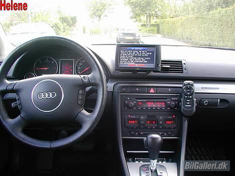 Audi A4 2.5 V6 TDI Quattro billede 7