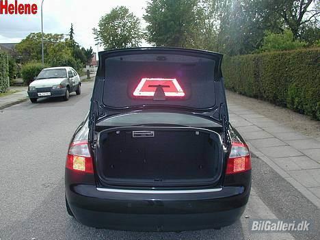 Audi A4 2.5 V6 TDI Quattro billede 6