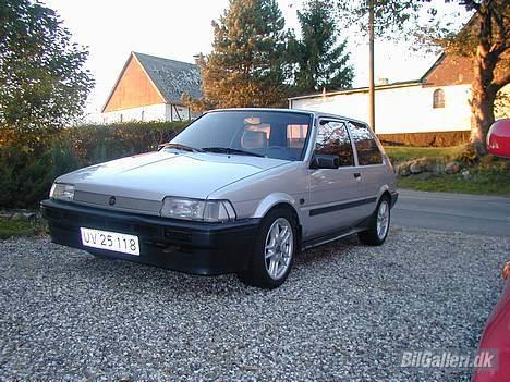 Toyota corolla - Er Solgt... - og sådanne efter jeg hade gjord lidt ved den (1).. billede 3