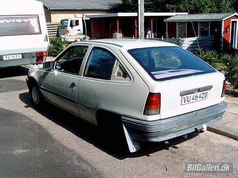 Opel Kadett 1.2 billede 5