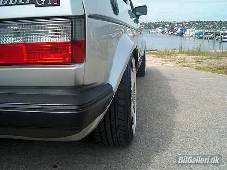 VW Golf 1 G60 Pirelli SOLGT billede 3