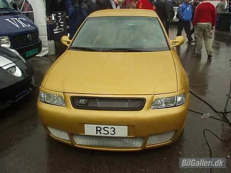 Audi A3 "RS3" - Det regner på track-day.. Dårlige nyheter for en FWD med DOT-merkede slicks.. billede 5