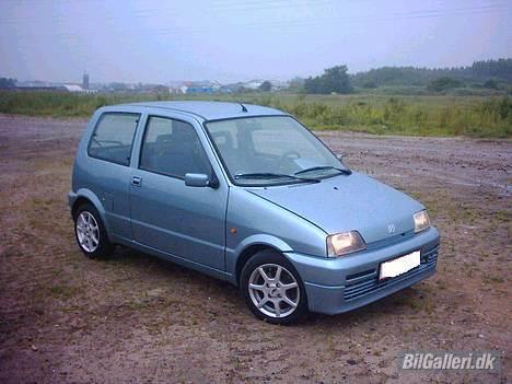 Fiat Cinquecento #Totalskadet# - Nye billeder pr. 26-6-06 med Alfa GTA lakering, sorte baglygter og Weitec Sænkningssæt billede 1