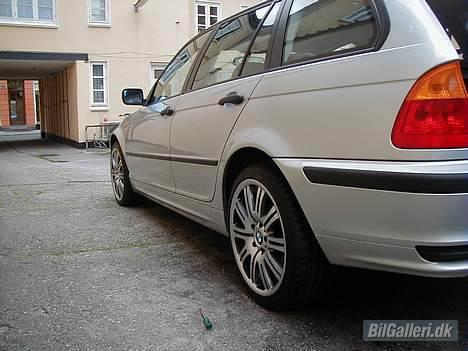 BMW 318i Touring E46 - SOLGT billede 5