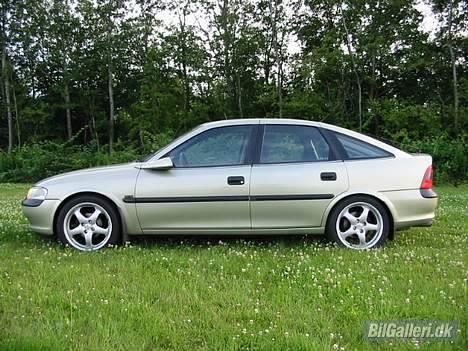 Opel Vectra B GL+ solgt!! billede 2