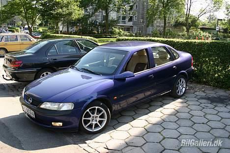 Opel Vectra billede 1