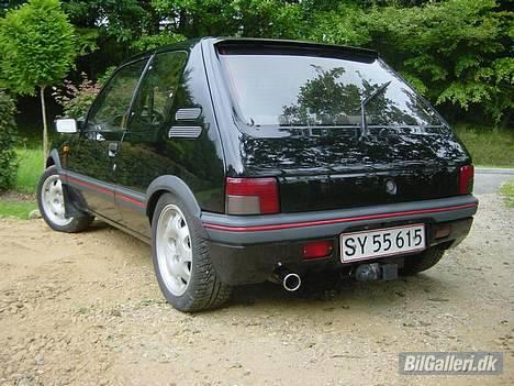 Peugeot 205 GTI 16V billede 1