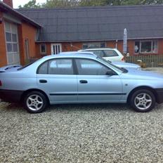 Toyota carina //død\\