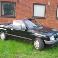 Opel corsa a cabriole