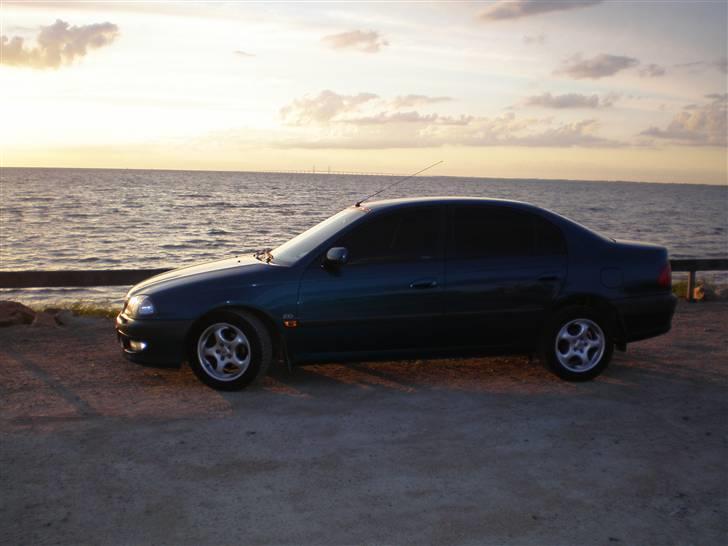 Toyota Avensis sol... SOLGT billede 1