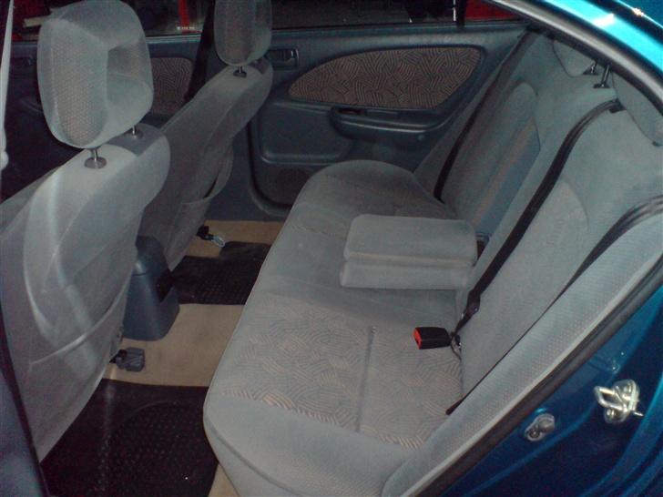Toyota Avensis sol... SOLGT billede 6