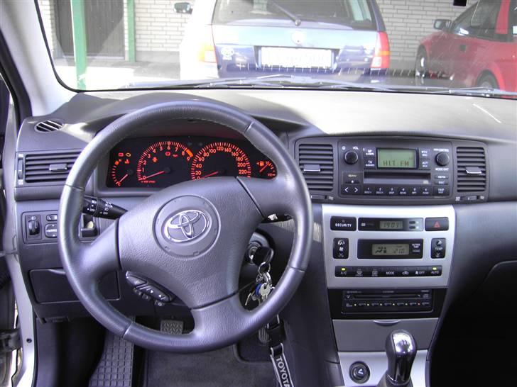 Toyota Corolla 1.8 T-Sport solgt billede 5