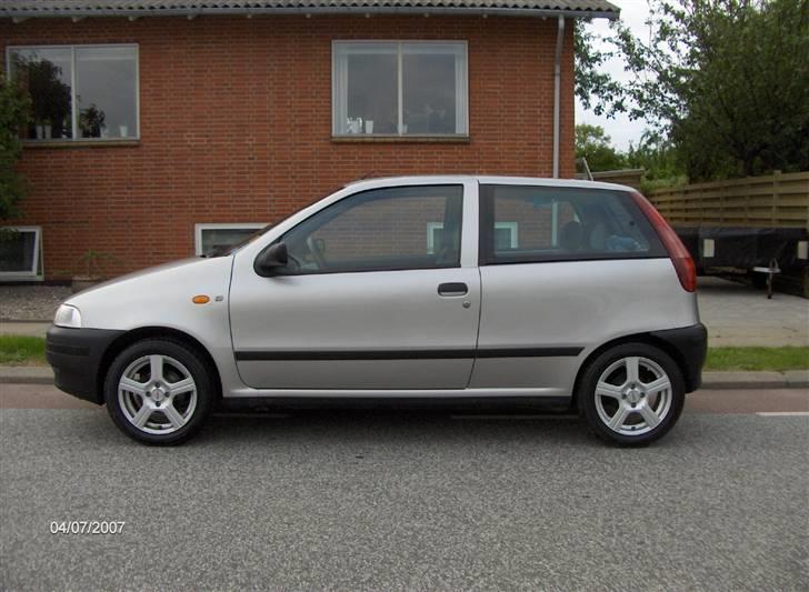 Fiat Punto SX *solgt* billede 2