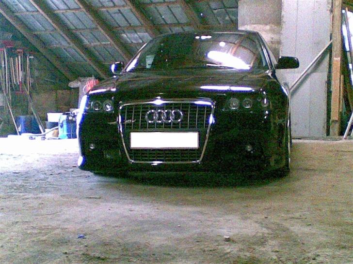 Audi A3 1,8 TURBO - min nye front... der kommer flere og bedere billeder engang. (taget med mobil) billede 10