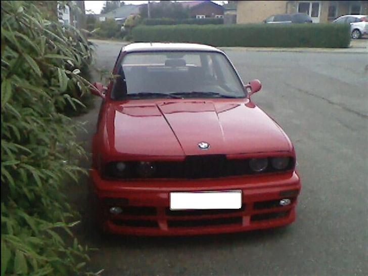 BMW 320i E30 SOLGT billede 1