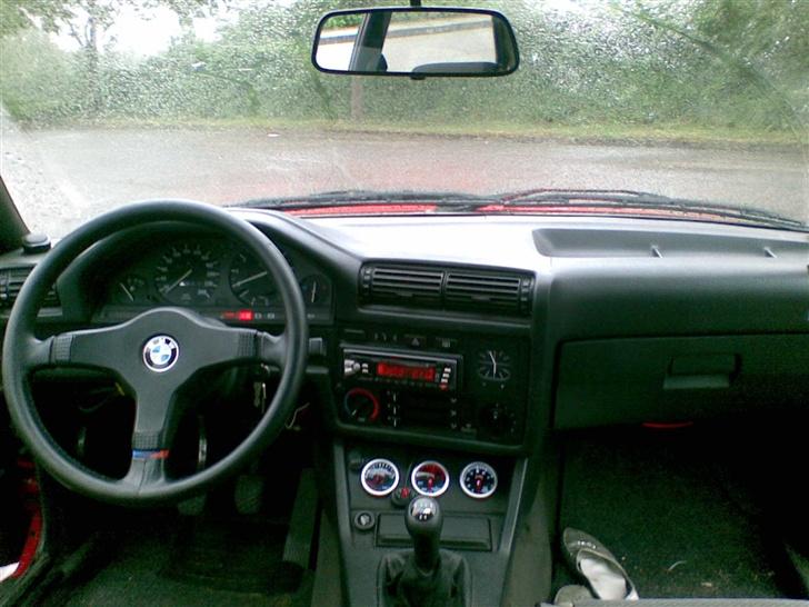 BMW 320i E30 SOLGT billede 4
