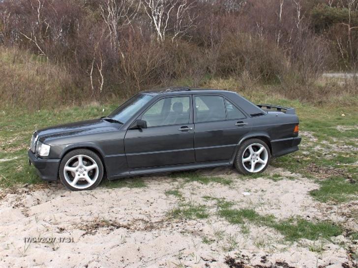 Mercedes Benz 190 E 2,3 16v Solgt. billede 7