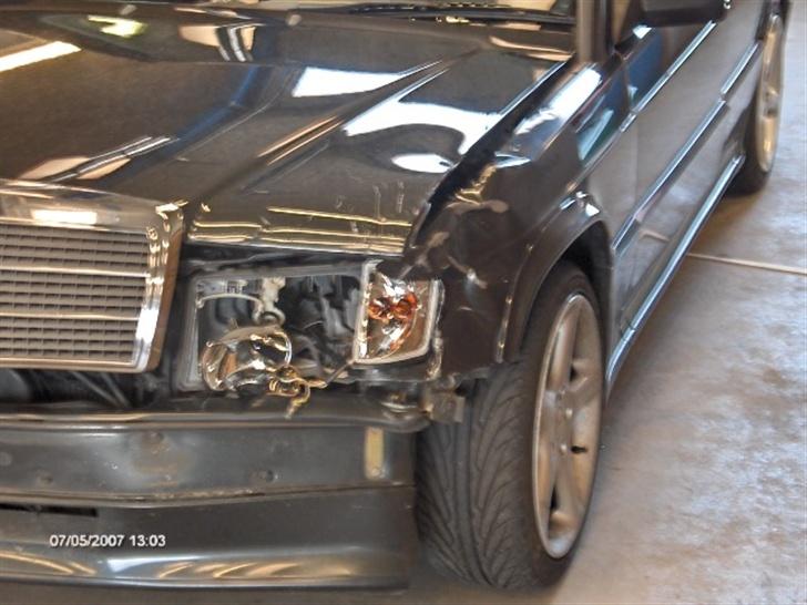 Mercedes Benz 190 E 2,3 16v Solgt. billede 12