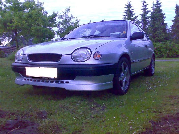 Toyota corolla -"SOLGT"- billede 1