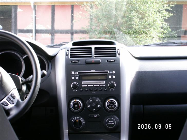 Suzuki Grand Vitara GLX - Kabinen. billede 5