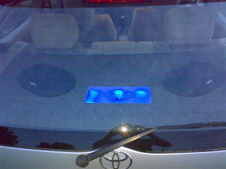 Toyota corolla -"SOLGT"- billede 4