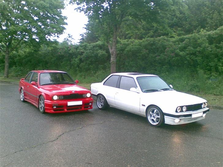 BMW 320i E30 SOLGT - Hr J. Hansen og mig selv ude på løjer. billede 10