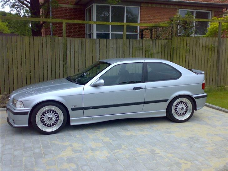 BMW 323ti *solgt* billede 16