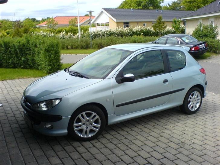 Peugeot 206 2,0 HDI XS billede 2