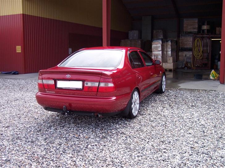 Toyota Carina E billede 3