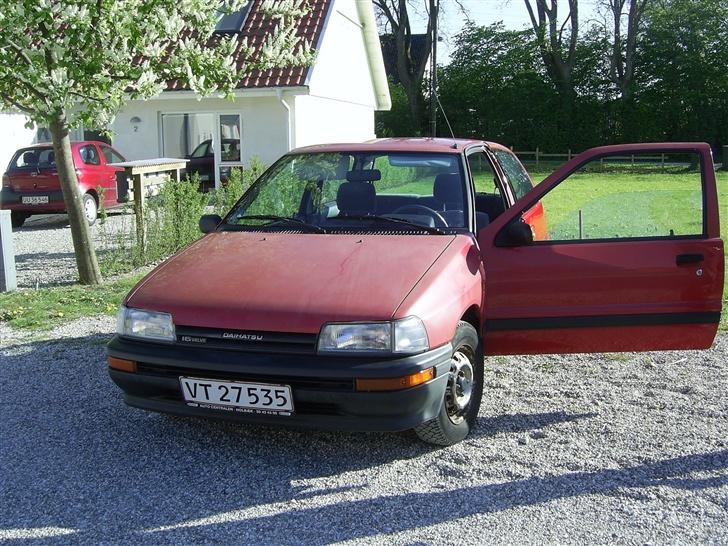 Daihatsu Charade Skrottet:( billede 2
