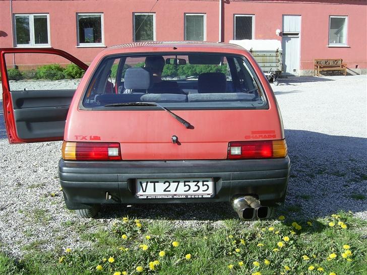 Daihatsu Charade Skrottet:( billede 3